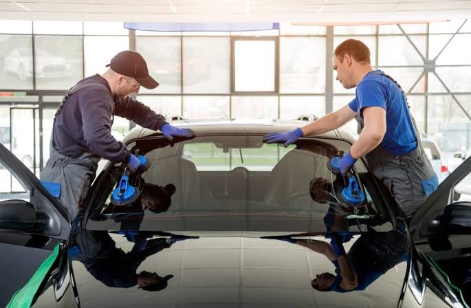 Mobile auto glass technician serving Westminster